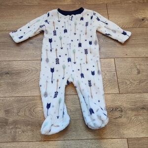 6-9 Cozy Arrow Print Baby Sleeper